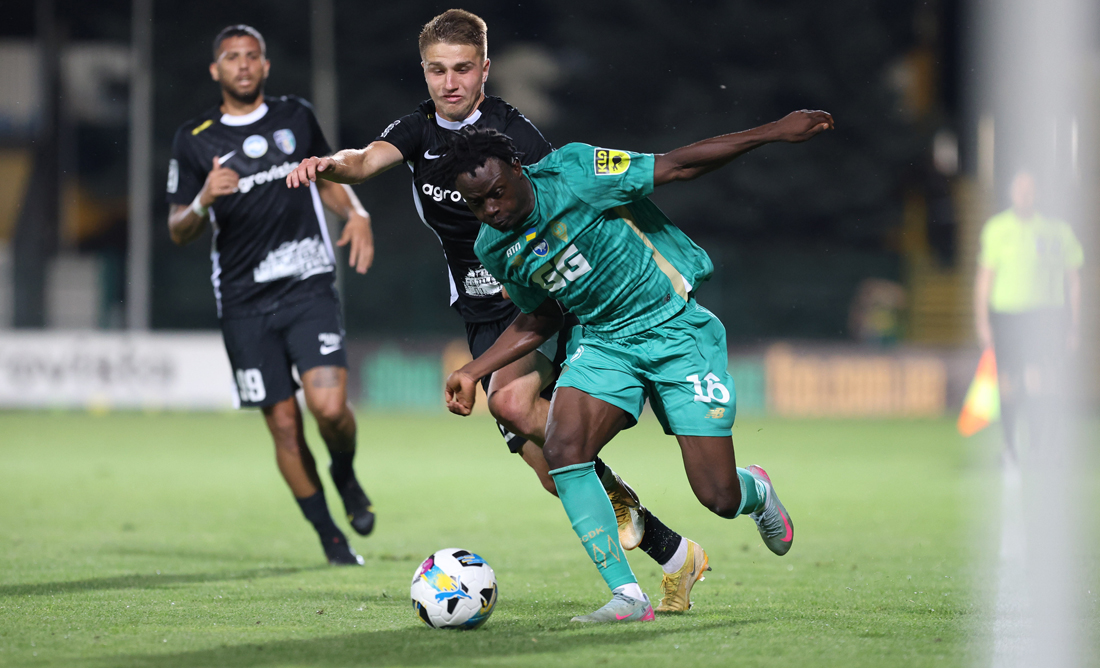 Barcelona đối diện &aacute;n phạt của UEFA - Ảnh 1