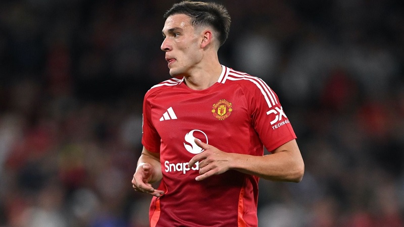 Bản tin MU 16/12: MU rao b&aacute;n &lsquo;bom tấn&rsquo; 50 triệu euro, Mainoo nhận ph&aacute;n quyết - Ảnh 1