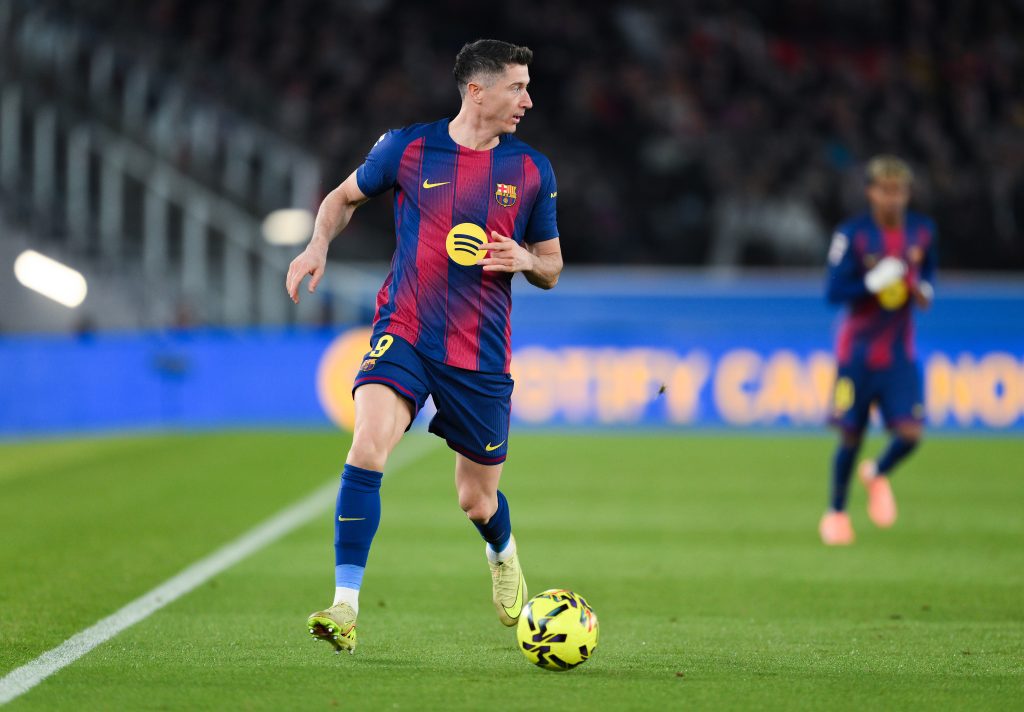 Bản tin Barcelona 19/12: Lewandowksi sang Mỹ l&agrave;m đối thủ của Messi - Ảnh 2