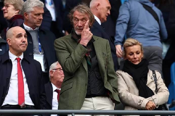 MU công bố nợ ròng: Con số khiến cả giới bóng đá rúng động